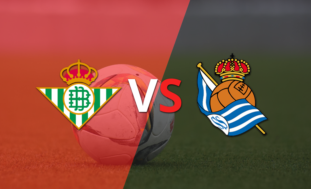 Comienza el juego entre Betis y Real Sociedad en el estadio Benito Villamarín