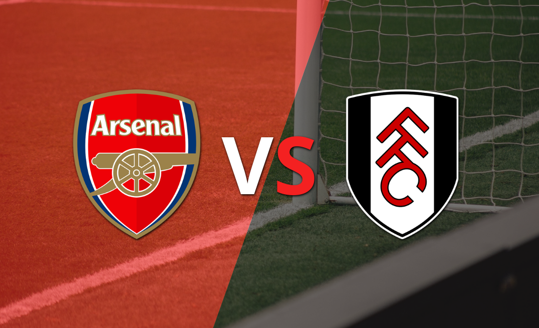 Arsenal sigue arriba por 2-0 ante Fulham