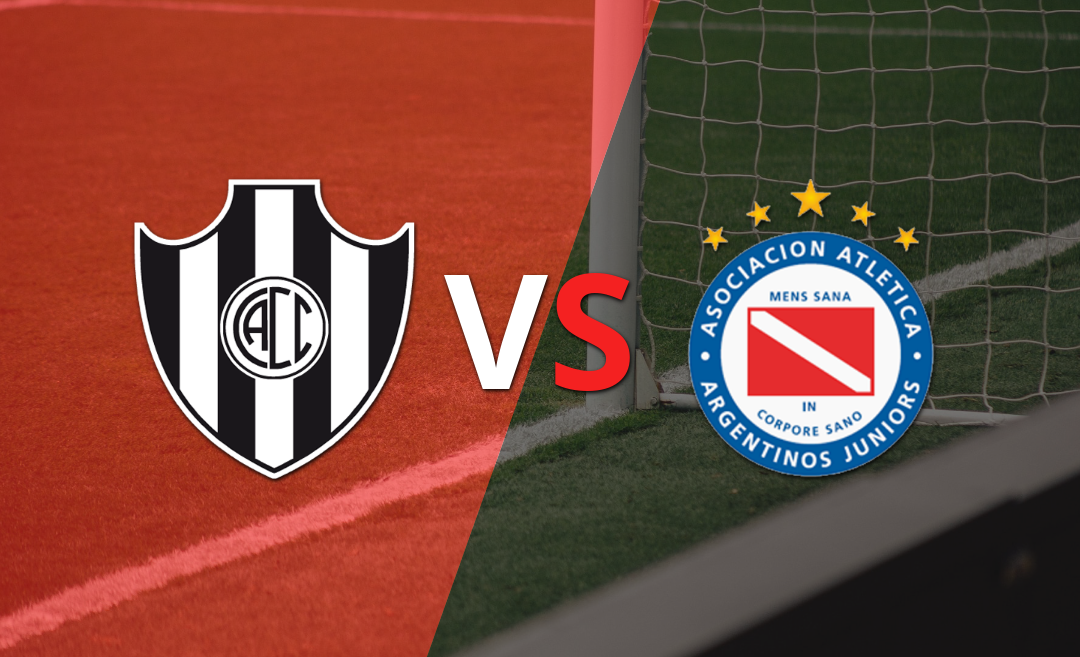 Central Córdoba (SE) y Argentinos Juniors empatan en el estadio Único Madre de Ciudades