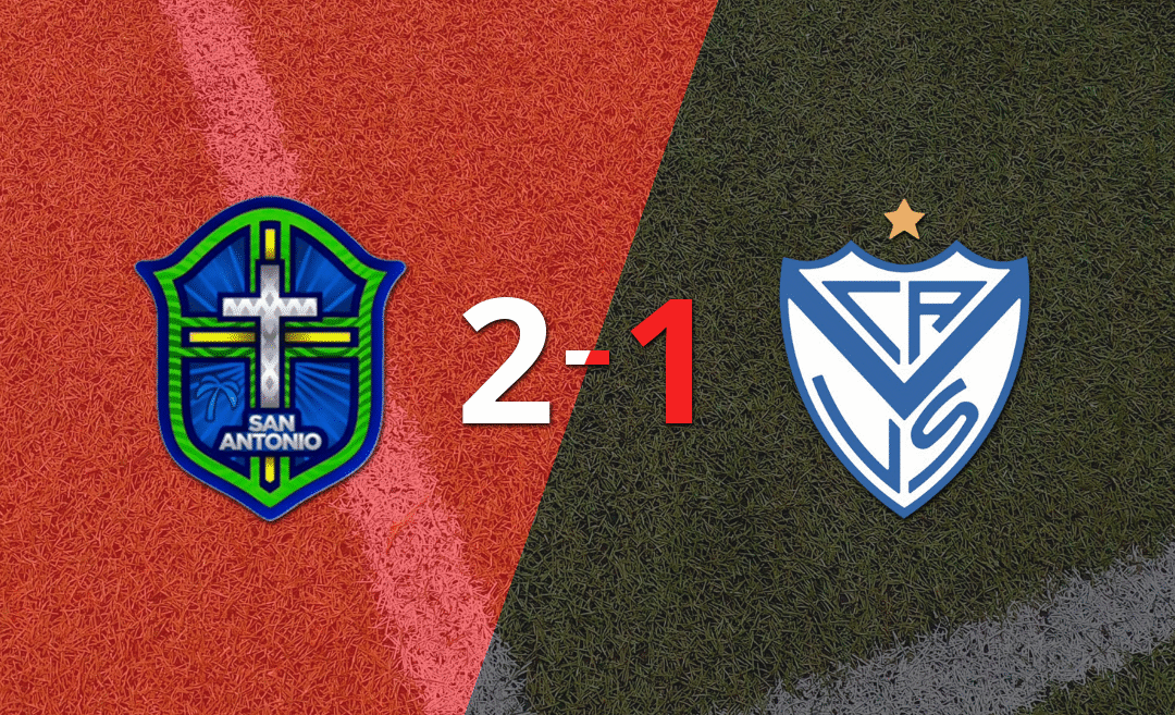 San Antonio Bulo Bulo obtiene una victoria 2-1 contra Vélez con un gol agónico